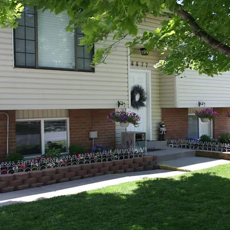 Fly Away Home West Jordan Exterior photo