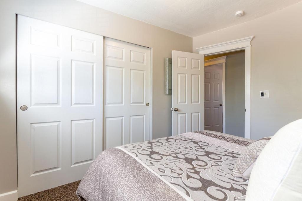 Holiday home Fly Away West Jordan